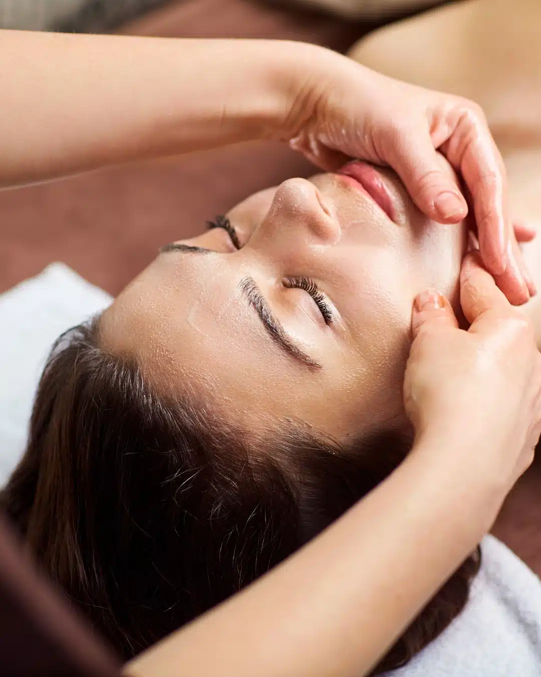 Uplifting Facial Beverly Hills
